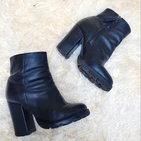 Schutz Marivane Ankle Booties - Picture 10 of 16